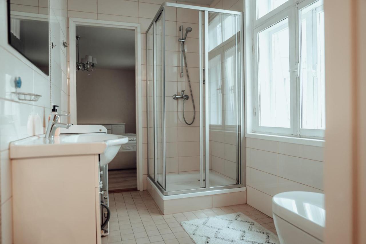 Dream Stay - Spacious 1-Bedroom Apartment In The Old Town Reval Esterno foto